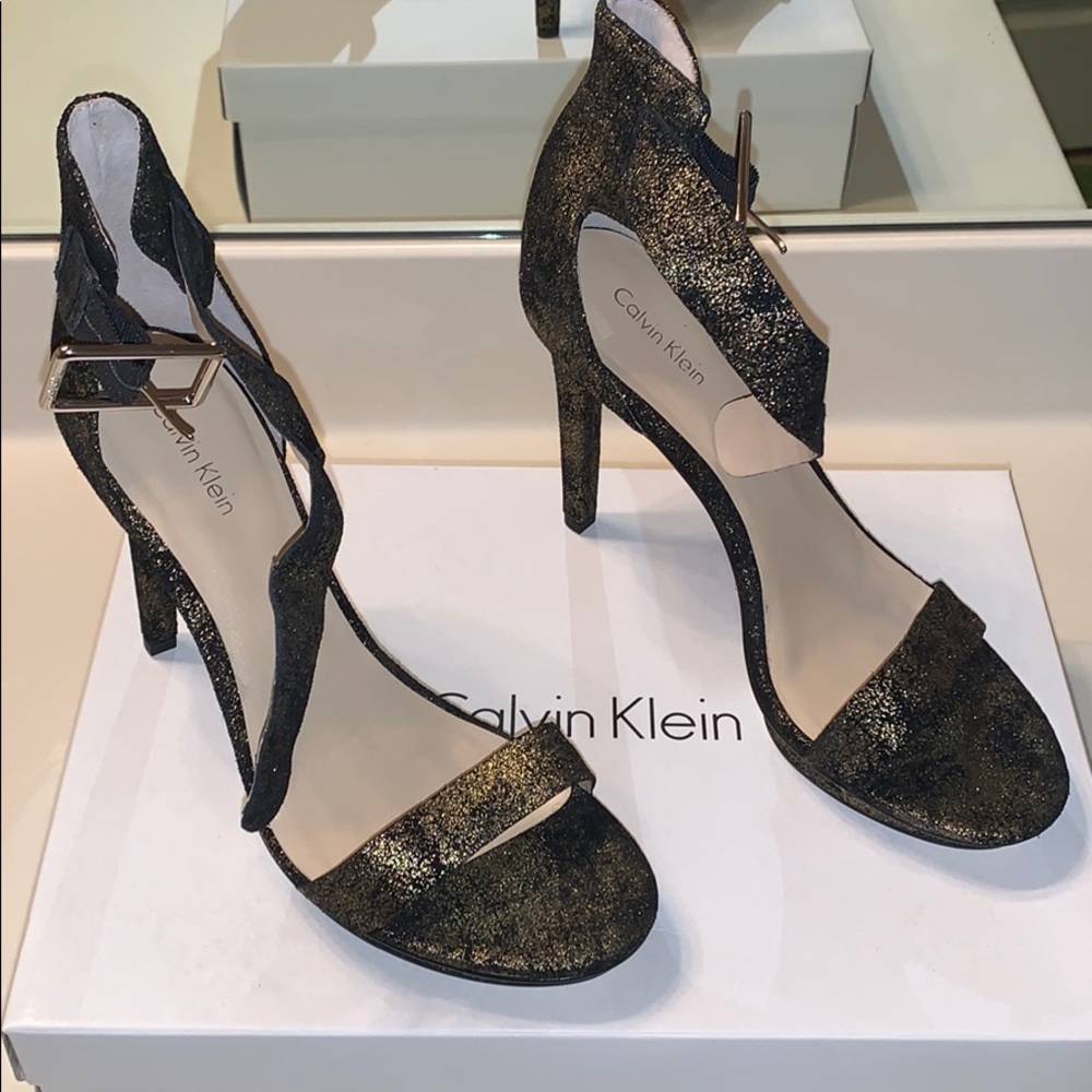 Calvin Klein gold heals